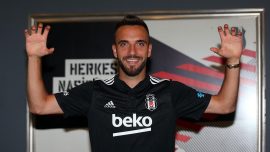 Beşiktaş, Kenan Karaman’ı kadrosuna kattı
